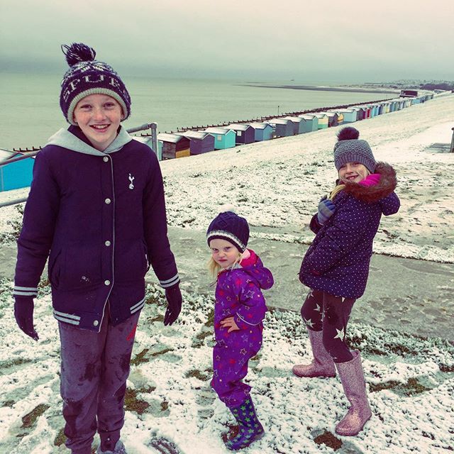 Fincher kids taking full advantage of what little snow there was this morning ️ ️